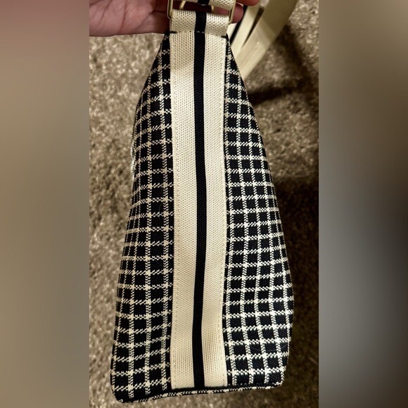 Rothy’s Black & Ivory Grid Mini Zip Bucket Bag - Picture 5 of 7